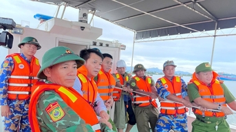 Xã Núi Thành đưa hàng chục tàu thuyền vào nơi an toàn trước bão số 13