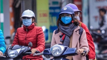 Hà Nội nắng đẹp, miền Trung đón bão trời mưa to