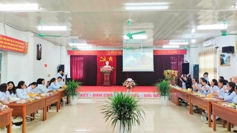 Trung tâm Y tế khu vực Cao Lộc tổ chức tọa đàm kỷ niệm 35 năm ngày Điều dưỡng Việt Nam