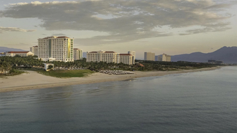 Swandor Hotels & Resorts - Cam Ranh được vinh danh hạng 2 trong Top 100 khách sạn tốt nhất thế giới năm 2024 trên nền tảng TopHotels