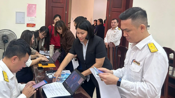 Thuế cơ sở 6 tổ chức Hội nghị hướng dẫn chuyển đổi hộ kinh doanh thuế khoán sang kê khai thuế