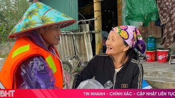 Sau bão, lũ là tình người và bản lĩnh!