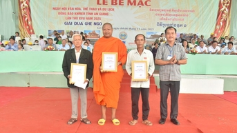 3 chùa của xã Gò Quao đạt giải A tại Hội thi làm Giàn thủy lục