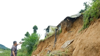 Nỗi lo sạt lở sau dự án bờ kè sông Đạ Dâng