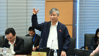 Đại biểu hỏi trụ cầu sông Lô 'trơ móng lộ đất', tư vấn giám sát ở đâu?