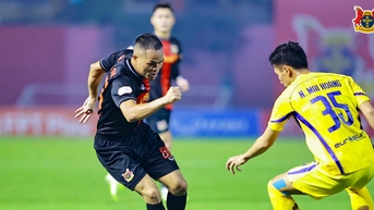 Nhóm đầu bảng bám đuổi nhau kịch tính