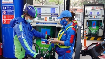 Giá xăng giảm nhẹ trong kỳ điều hành ngày 6/11
