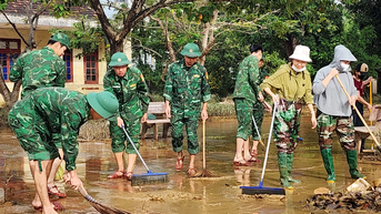 Bộ đội Biên phòng ra quân khắc phục hậu quả lũ lụt