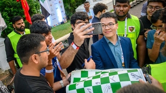 Lê Quang Liêm vào vòng 3, World Cup cờ vua 2025 sốc với cao thủ