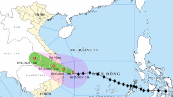 Chiều 6/11, bão số 13 gây gió mạnh trên đất liền