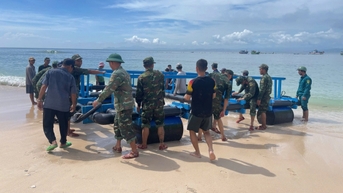 Điều xe thiết giáp, máy bay không người lái ứng phó bão