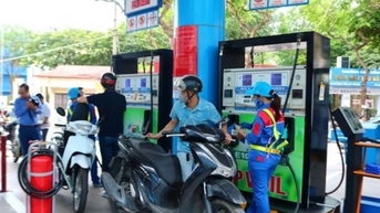 Giá xăng đồng loạt giảm gần 100 đồng/lít từ 15h chiều nay