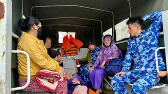 Thép Hòa Phát Dung Quất hỗ trợ người dân Quảng Ngãi nơi tránh trú bão an toàn