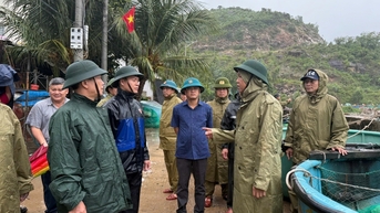 Tỉnh Đắk Lắk cấm toàn bộ người dân vùng ảnh hưởng bão ra đường từ 16 giờ 30 ngày 6/11