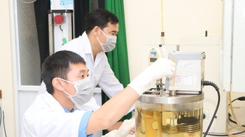 Góp ý Dự thảo Văn kiện Đại hội XIV của Đảng: Cần sự đột phá phát triển nhân lực khoa học và công nghệ trẻ