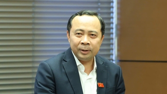 អនុរដ្ឋមន្ត្រី Vu Hai Quan៖ គម្រោងបំប្លែងឌីជីថលភាគច្រើនកំពុងប្រឈមមុខនឹងការលំបាកផ្នែកថវិកា ហើយត្រូវការច្បាប់ដើម្បីជួយដោះស្រាយការលំបាក។