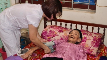 Chăm lo đời sống người cao tuổi không nơi nương tựa