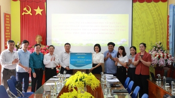 Nhà xuất bản Giáo dục Việt Nam cam kết đồng hành cùng học sinh và các trường học vùng bão lũ