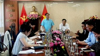 Cục Du lịch Quốc gia Việt Nam làm việc với tỉnh Quảng Ninh về đẩy mạnh cải cách hành chính, chuyển đổi số trong lĩnh vực du lịch