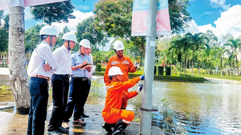 Triển khai nhiều biện pháp đảm bảo an toàn điện mùa mưa bão, triều cường