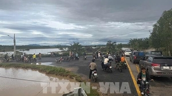 Sạt lở chia cắt giao thông, nhiều khu vực ngập lụt ở Gia Lai