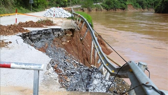Nghệ An yêu cầu khắc phục nhanh hậu quả mưa lũ