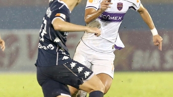 តើ​នរណា​ជា​ធាតុ​ថ្មី​របស់​ក្រុម​វៀតណាម​ដែល​ត្រៀម​ប្រកួត​ជាមួយ​ឡាវ?