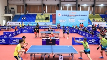 Hình ảnh đẹp tại loạt trận khai màn Giải Bóng bàn tranh Cúp Báo Hànộimới