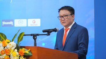 អមដំណើរដើម្បីសាមគ្គីភាព និងការអភិវឌ្ឍន៍