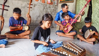 Nông thôn mới khởi sắc từ bản làng Khmer