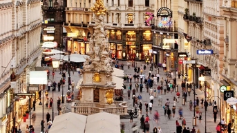 Áo thu giữ vali vũ khí 'liên quan đến Hamas'