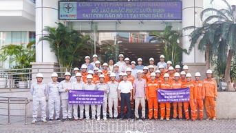 Ngành Điện Khánh Hòa ra quân hỗ trợ Đắk Lắk khắc phục lưới điện sau bão