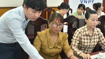 Tập huấn ứng dụng công nghệ thông tin, chuyển đổi số cho cán bộ phụ nữ