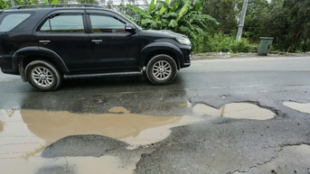 Quốc lộ 62 (tỉnh Tây Ninh) xuống cấp, nguy cơ gây tai nạn giao thông