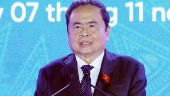 Chủ tịch Quốc hội: Triệt để cắt giảm thủ tục hành chính bất hợp lý