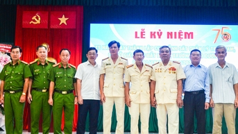 Họp mặt kỷ niệm 75 năm Ngày thành lập Cục Cảnh sát quản lý trại giam