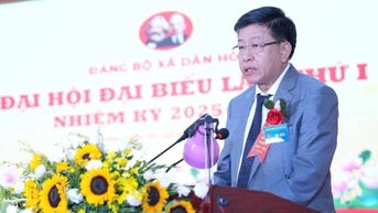 Ông Dương Đức Tuấn điều hành công việc của UBND thành phố Hà Nội