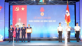 Cảng Nghệ Tĩnh kỷ niệm 70 năm Ngày thành lập và đón nhận Huân chương Lao động hạng Nhì