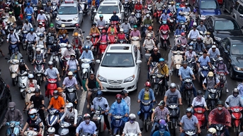 Sắp có lộ trình cấm xe máy xăng lưu thông trong vành đai 3 Hà Nội