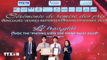 Sinh viên Ngoại thương giành Giải Nhất cuộc thi 'Phóng viên trẻ Pháp ngữ'