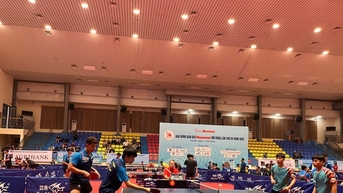 Giải Bóng bàn Báo Hànộimới mở rộng lần thứ XII năm 2025: Các vận động viên trẻ thể hiện sức mạnh
