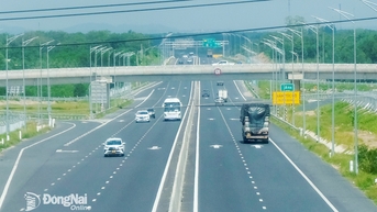 សាកល្បងរៀបចំចរាចរណ៍ឡើងវិញលើផ្លូវល្បឿនលឿន Phan Thiet - Dau Giay៖ ដោះស្រាយបញ្ហាកកស្ទះចរាចរណ៍