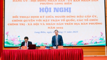 Lãnh đạo phường Long Biên đối thoại với người dân