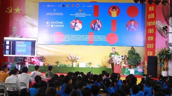 Chương trình Workshop “Không Một Mình - Cùng nhau an toàn trực tuyến”