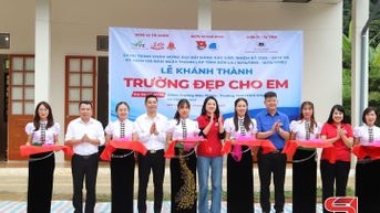 Khánh thành công trình “Trường đẹp cho em” bản Thẳm, xã Chiềng Mai