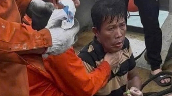 Một trong ba người mất tích ở Lý Sơn được tàu hàng cứu sống