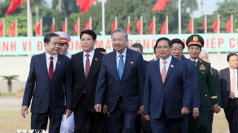 “Quốc hội chuyển từ làm luật để quản lý sang kiến tạo phát triển”