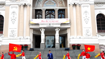 កម្មវិធីតន្ត្រី "វៀតណាម ជើងមេឃបើកចំហ"