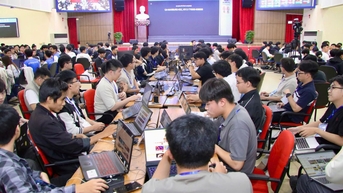 Gần 4.000 thí sinh tranh tài tại vòng chung kết AI Challenge TP Hồ Chí Minh 2025