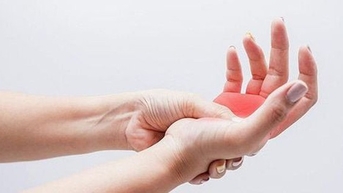 Tê tay chân liên tục cảnh giác với bệnh hiếm gây ảnh hưởng nghiêm trọng đến hệ thần kinh
